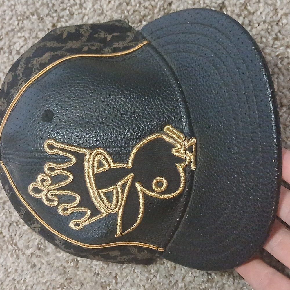 Playboy Hat Black & Gold
